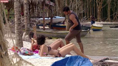 Naked Tainá Müller in Flor do Caribe