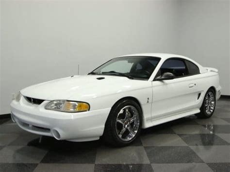 Crystal White 1998 Ford Mustang