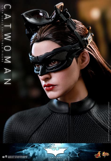 The Dark Knight Rises Catwoman Scale Figure Re Release By Hot Toys The Toyark News