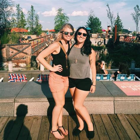 Hot Sexy Brynn Elliott Bikini Pics