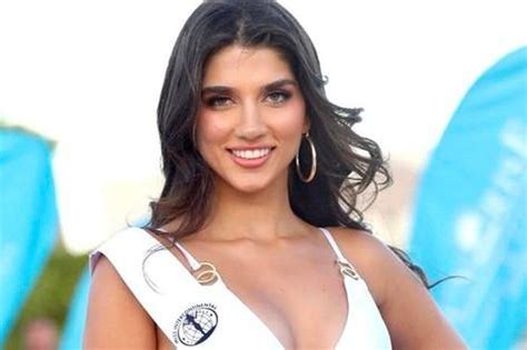 Ảnh thi bikini của Bùi Khánh Linh và thí sinh Hoa hậu Liên lục địa Báo Tiền Phong