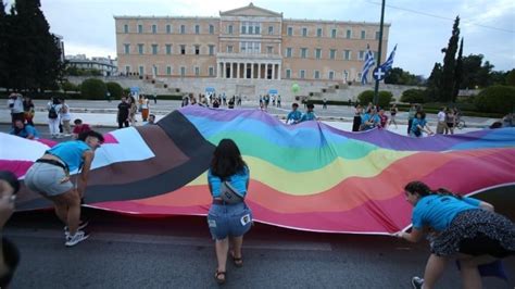 Greece Vows To Legalize Same Sex Marriage Defying The Orthodox Church Greekreporter
