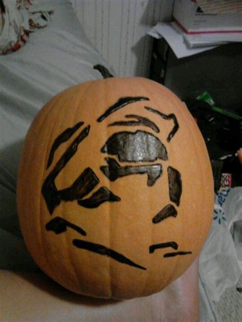 Halo Pumpkin Stencil