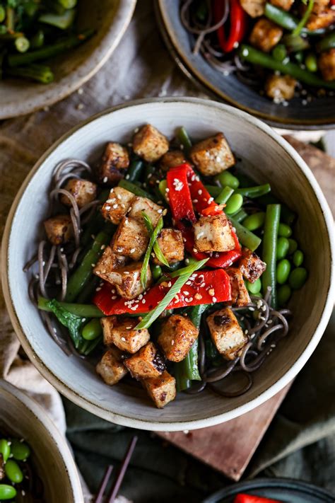 Black Bean Garlic Tofu Nourish Bowl | Pick Up Limes