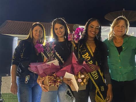 SALMOURÃO Rainha e princesa do rodeio estão na expectativa da grande