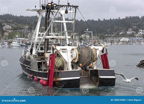 Fishing Vessel Returning To Port In Newport Oregon Editorial Stock