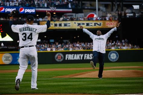 He S Still Got It Griffey Throws First Pitch At Mariners Home Opener Seattle Refined