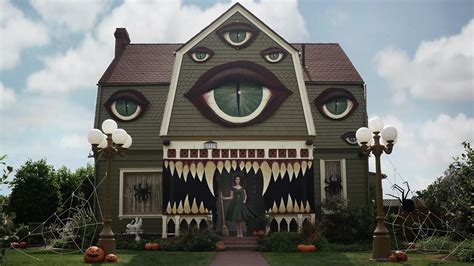 Woman turns parents' home into terrifyingly awesome haunted house for ...