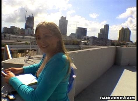 He Lost His Car And Ended Up Fucking Like A Squirrel In The Parking Lot Porn Pictures XXX