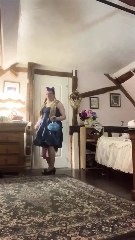 Dressed With A Blue Evening Dress Gay Amateur Porn Feat Soumise