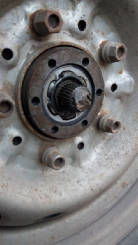 Автоматические хабы в механические продолжение — KIA Sportage (1G), 2 л ...