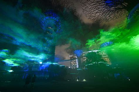 Income Opportunity For Spore Can Film Zombie Movie Here