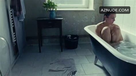 KREISE LAUFEN NUDE SCENES AZNude