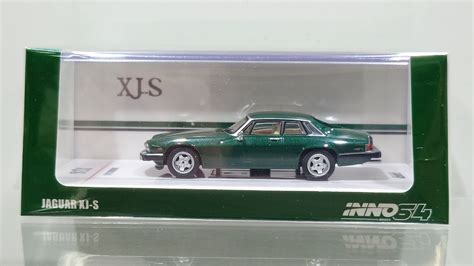 INNO Models 1 64 Jaguar XJ S British Racing Green AXELLWORKS HOBBYTOWN