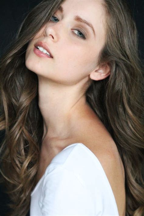 8 Hot Sexy Cait Del Mar Bikini Pics