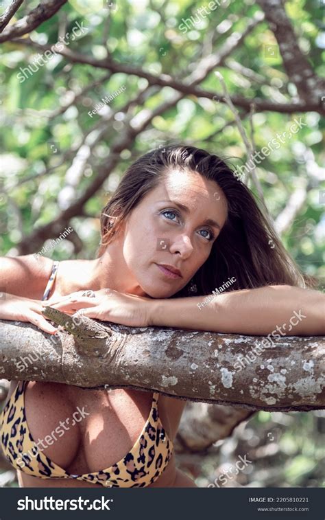 Sexy Beautiful Woman Leopard Bikini Jungle Stock Photo 2205810221 Shutterstock