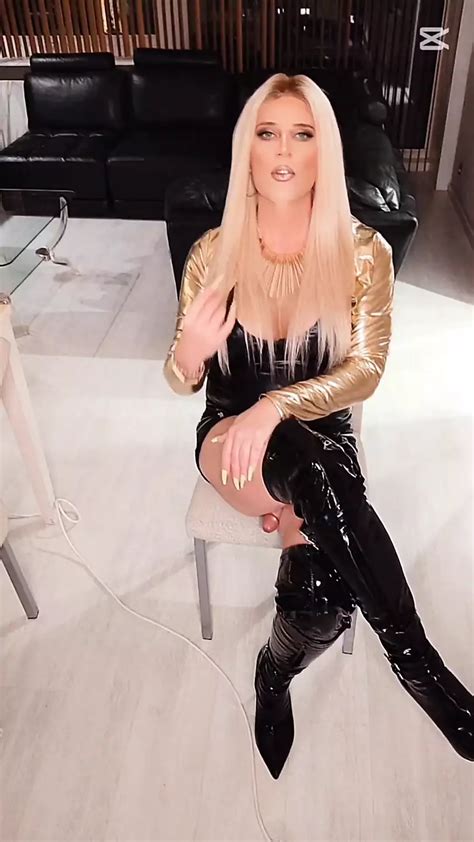 Melindajamescd Presenting Her Ass And Cock In Sexy Outfit German Shemale High Heels Porn XHamster