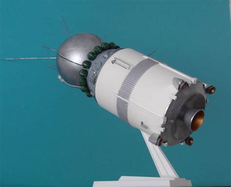Восток-1 — Каропка.ру — стендовые модели, военная миниатюра