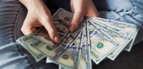 How Much Do Dog Walkers Make? - Healthy Homemade Dog Treats