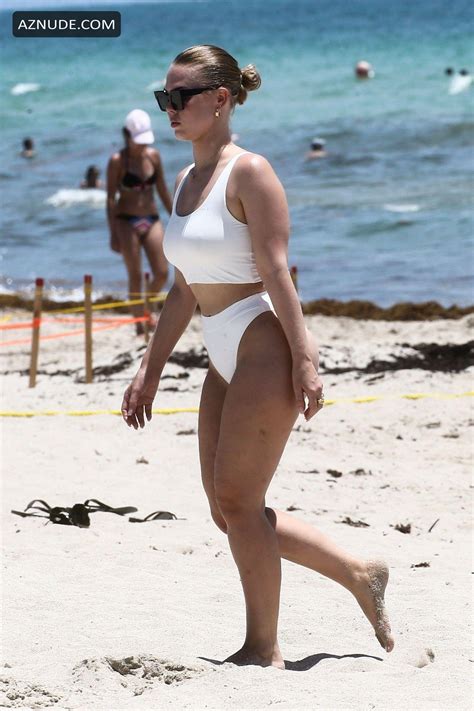 Bianca Elouise Showed Off Her Curves In A White Bikini On The Beach In Miami AZNude