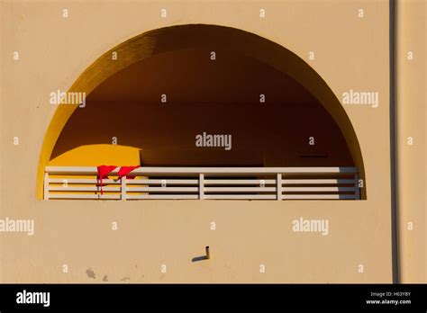 Rot Bikini Fotos Und Bildmaterial In Hoher Aufl Sung Alamy