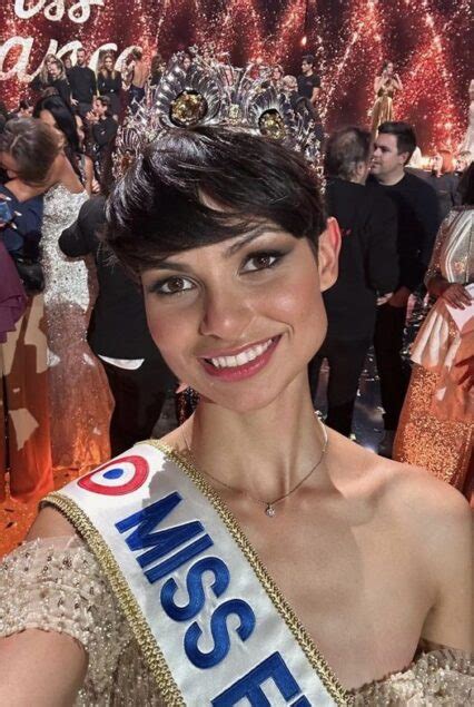 La Nouvelle Miss France A Le Charme Dune Grenouille Actualités