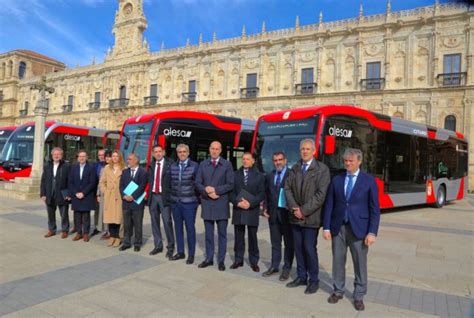 El Ayuntamiento De Le N Renueva La Flota De Buses Urbanos Con La