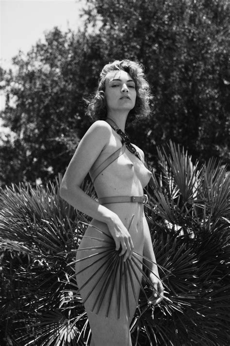 Ambre Renard Nude By Nicolas Larriere Voyeurflash