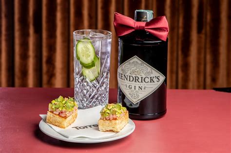 Celebra Il Christmas Pickle Laperitivo Natalizio Firmato Hendricks