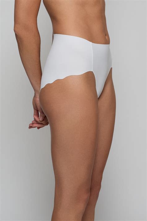 Body panty nude reforzado escote V Lencería Zubiri