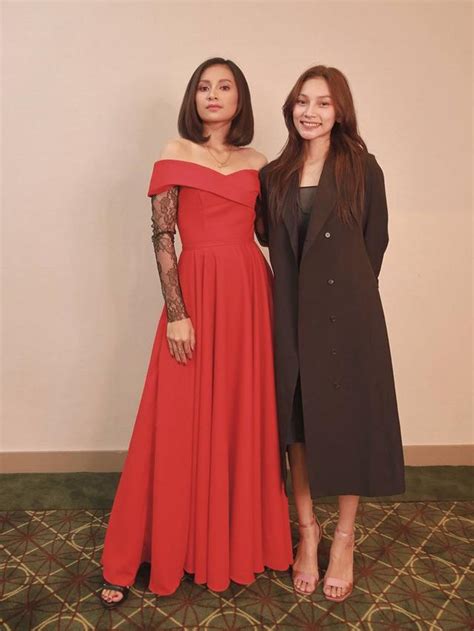 6 Potret Kompak Indah Permatasari Dengan Adik Perempuannya Curi Perhatian Hot Liputan6