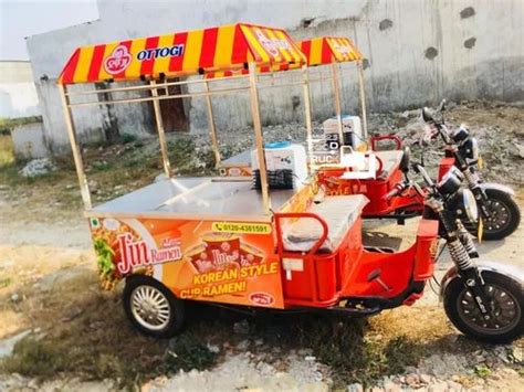 Amigos Food Truck Motorized E Rickshaw Food Cart At Best Price In Meerut