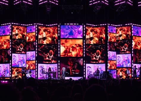 Cyndi Lauper — CONCERT UPDATER