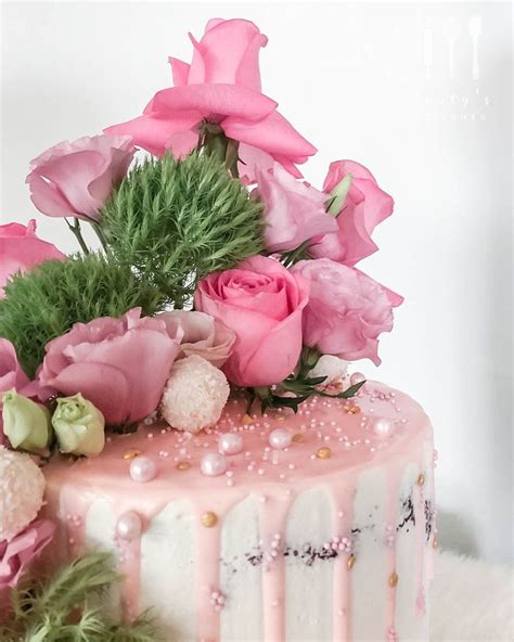 Fresh Flowers Semi Naked Cake My Dessert Desserts Naked Cake