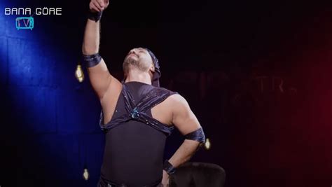 Zenne Azad Kaan kimdir Ünlü Zenne Azad Kaan dan Trans mısın gay