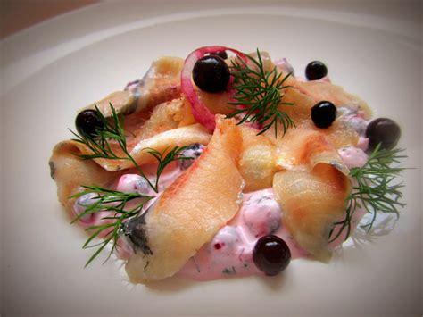 Сельдь домашнего, пряного посола со смородиновым соусом: foodclub_ru ...