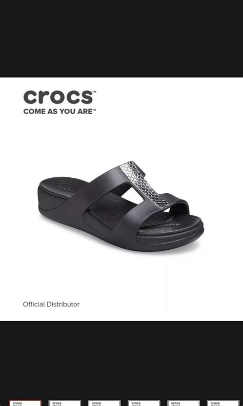 Crocs Women S Fashion Footwear Flats And Sandals On Carousell