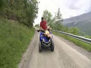 Lady Mai Outdoor Sex