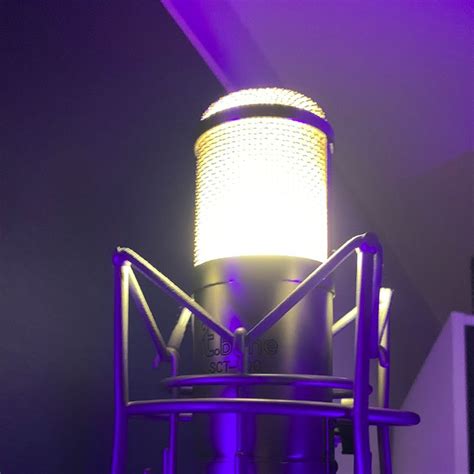 mic light mic microphone  stuff