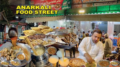 Lahori Street Food In Pakistan Mutton Paey Bong Nehari Murg Channy