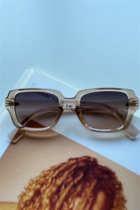 Zuko Kad N G Ne G Zl Nude Falaneyewear