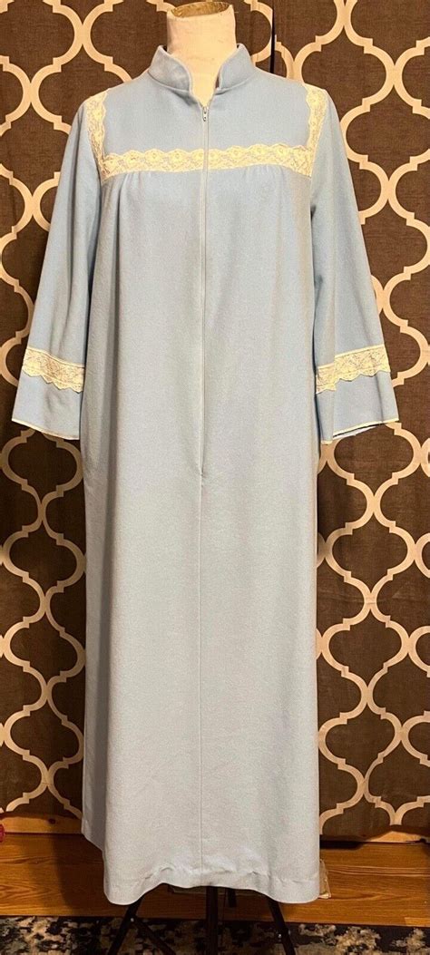 Vintage 70s Vanity Fair Nightgown Womens Blue Fleece Gem