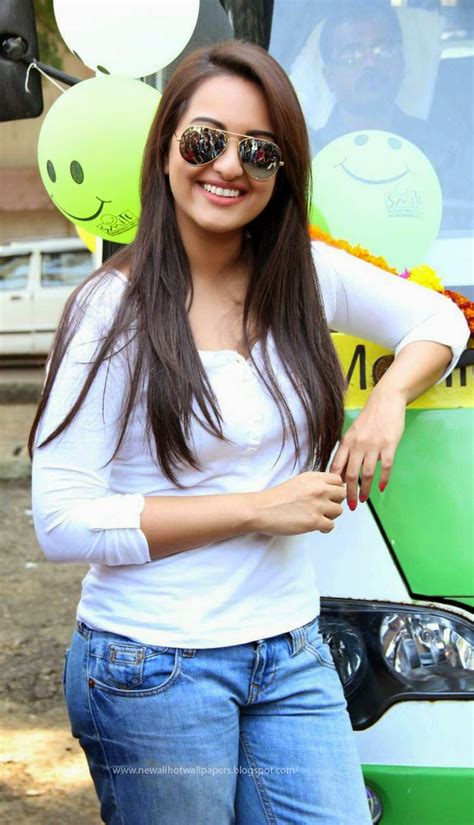 Sonakshi Sinha Boobs Hot Pic