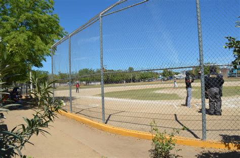 Más de 30 años estrechar lazos en softbol en el campo deportivo de Culiacán