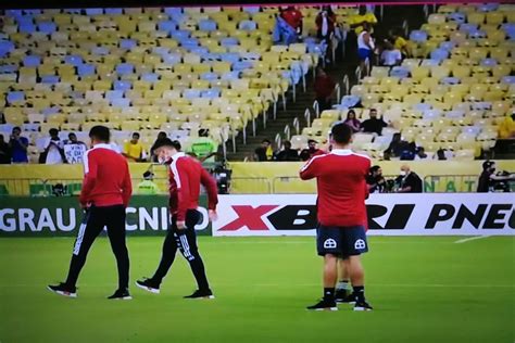 La Roja Ya Est En El Estadio Maracan Para Jugarse La Vida Frente A Brasil