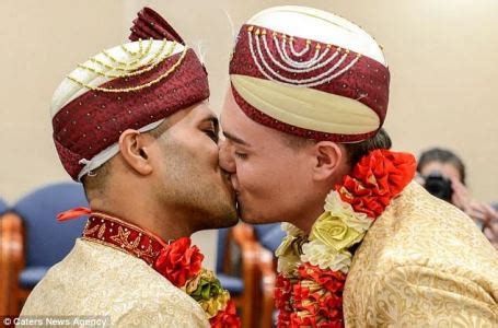 First Ever Gay Muslim Wedding Takes Place In The United Kingdom