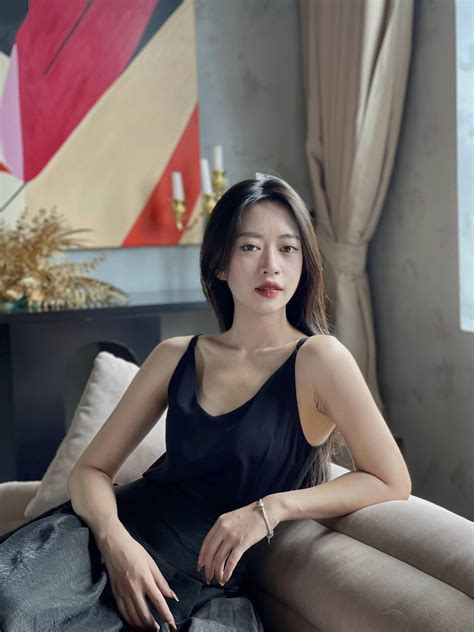 Soi sắc vóc hot girl Nóng Cùng World Cup 2022 cổ vũ Ecuador