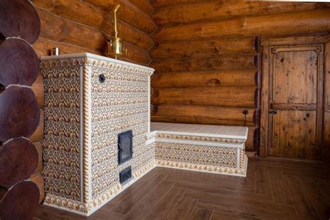 Печь с чешуйчатыми изразцами: преимущества и недостатки