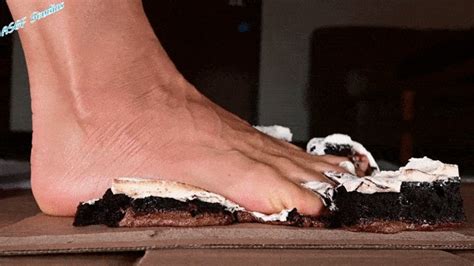 Shorty Tomiko S Cake Crush CUSTOM MOV Amateur Soles Giantess And Footjobs Clips Sale