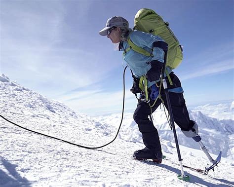 US Marine who lost a leg is about to scale Everest